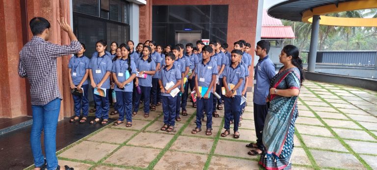 Visit to Siri Gramodyoga Samsthe, Belthangady